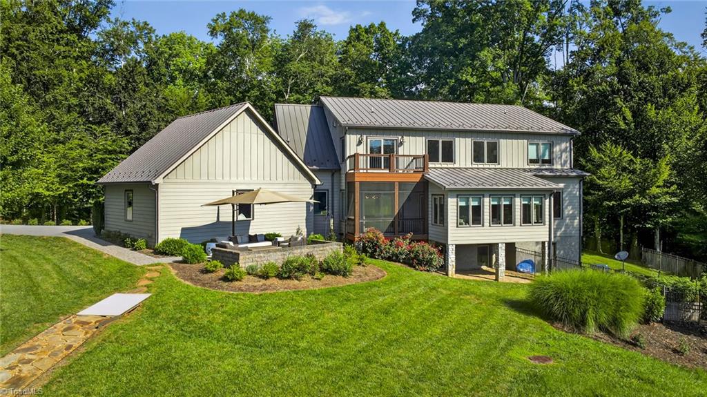 9687 Lissara Camp Court Property Photo 8