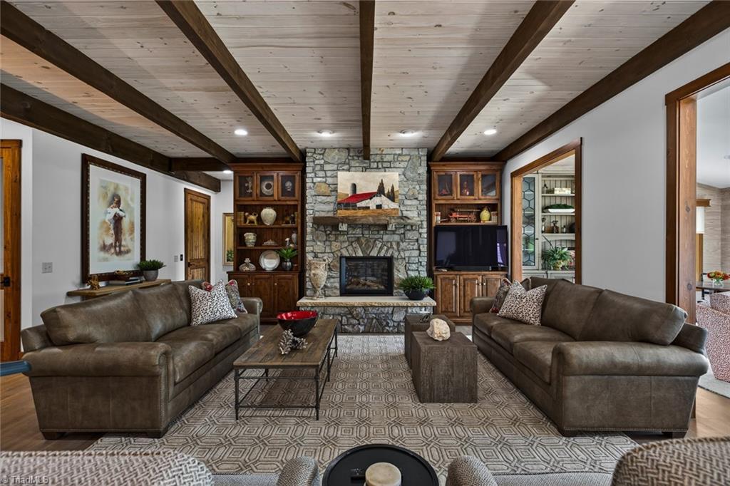 9687 Lissara Camp Court Property Photo 14