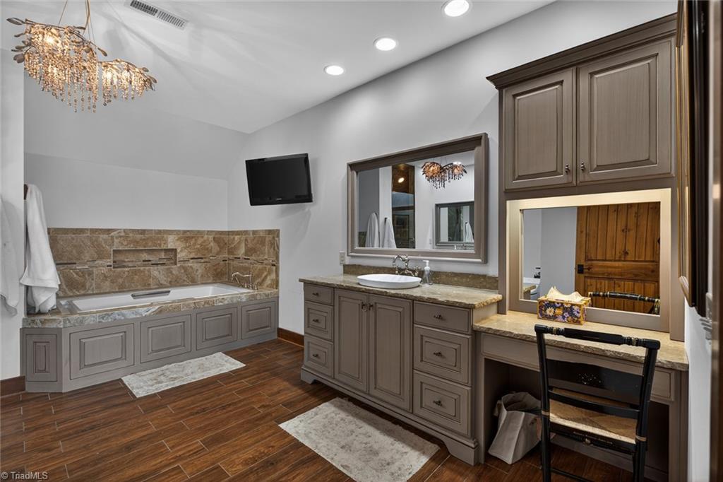 9687 Lissara Camp Court Property Photo 42