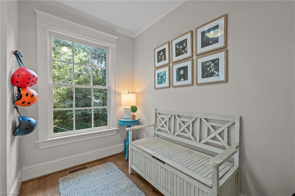 2316 Lafayette Avenue Property Photo 21