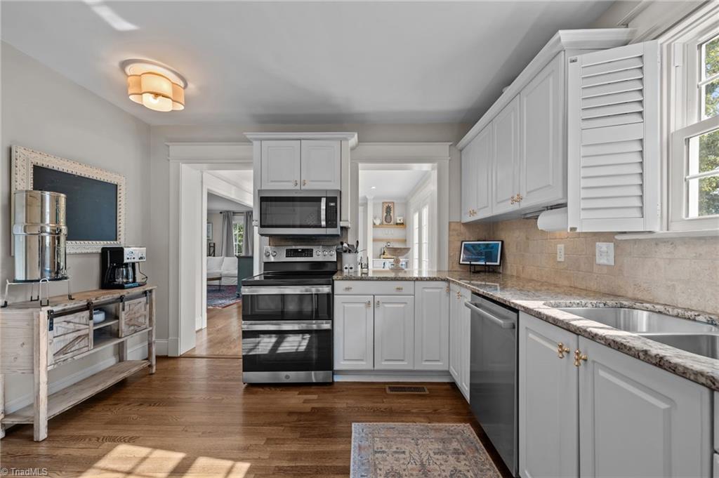 2316 Lafayette Avenue Property Photo 25
