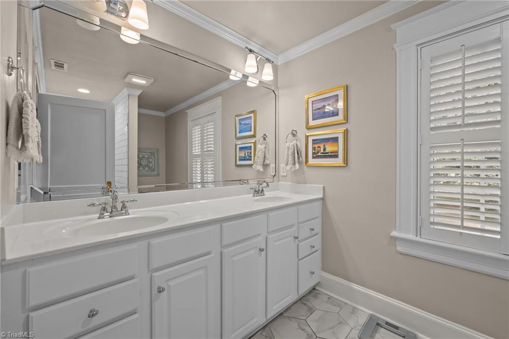 2316 Lafayette Avenue Property Photo 35