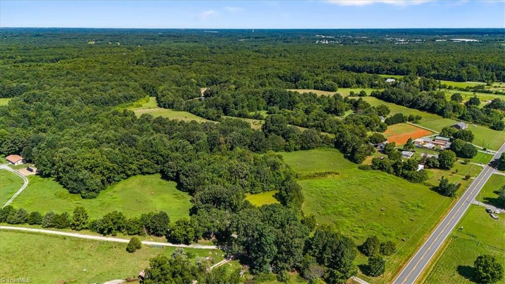 1740 Nc Highway 61 S Property Photo 3