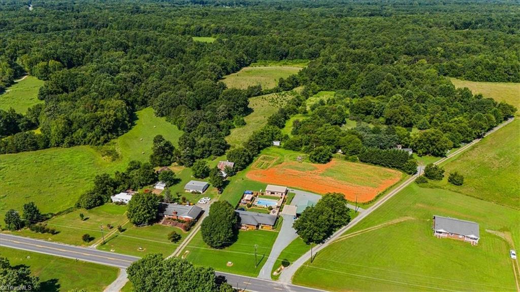 1740 Nc Highway 61 S Property Photo 8