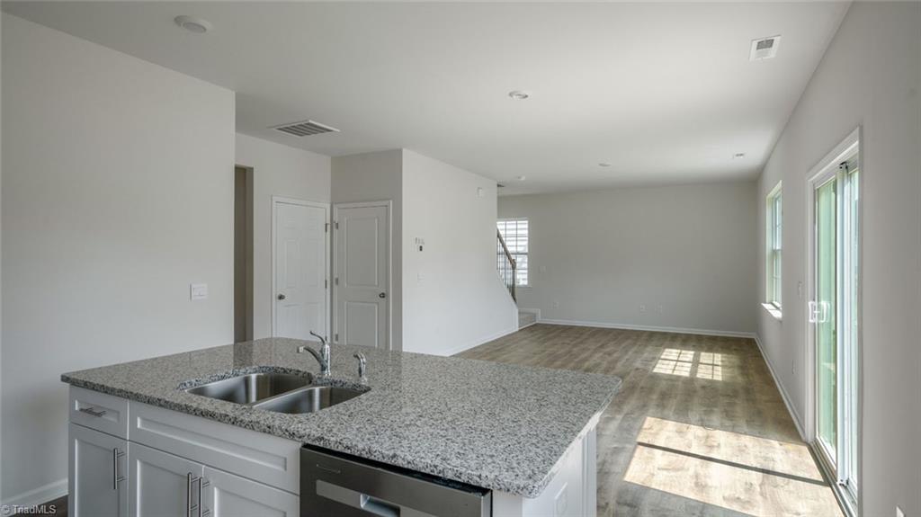 381 Falcon Lane Property Photo 10