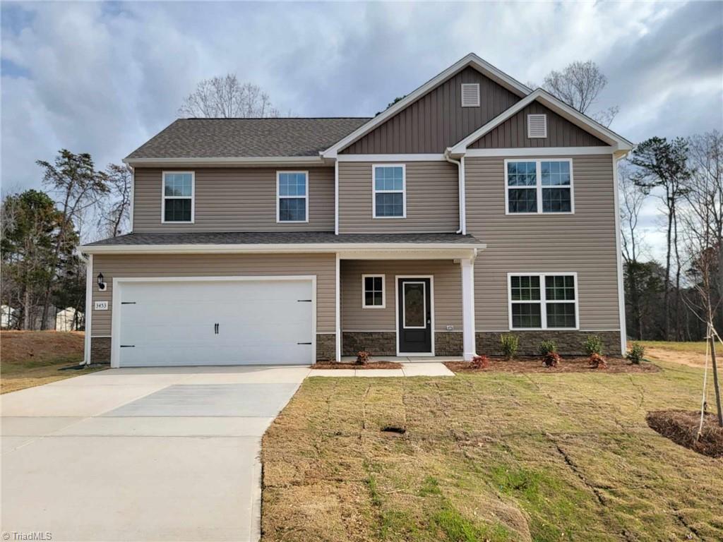 3453 Robindale Drive Property Photo 2