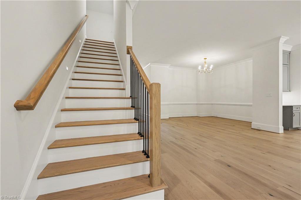 14 Creswell Manor Drive Property Photo 7