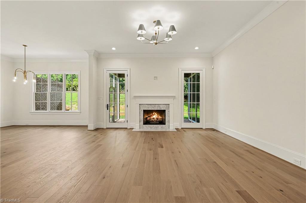 14 Creswell Manor Drive Property Photo 9