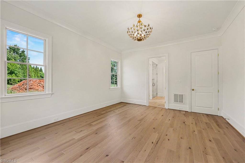 14 Creswell Manor Drive Property Photo 12