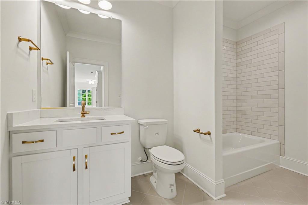 14 Creswell Manor Drive Property Photo 33