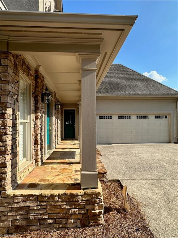 435 Burkes Crossing Drive Property Photo 2