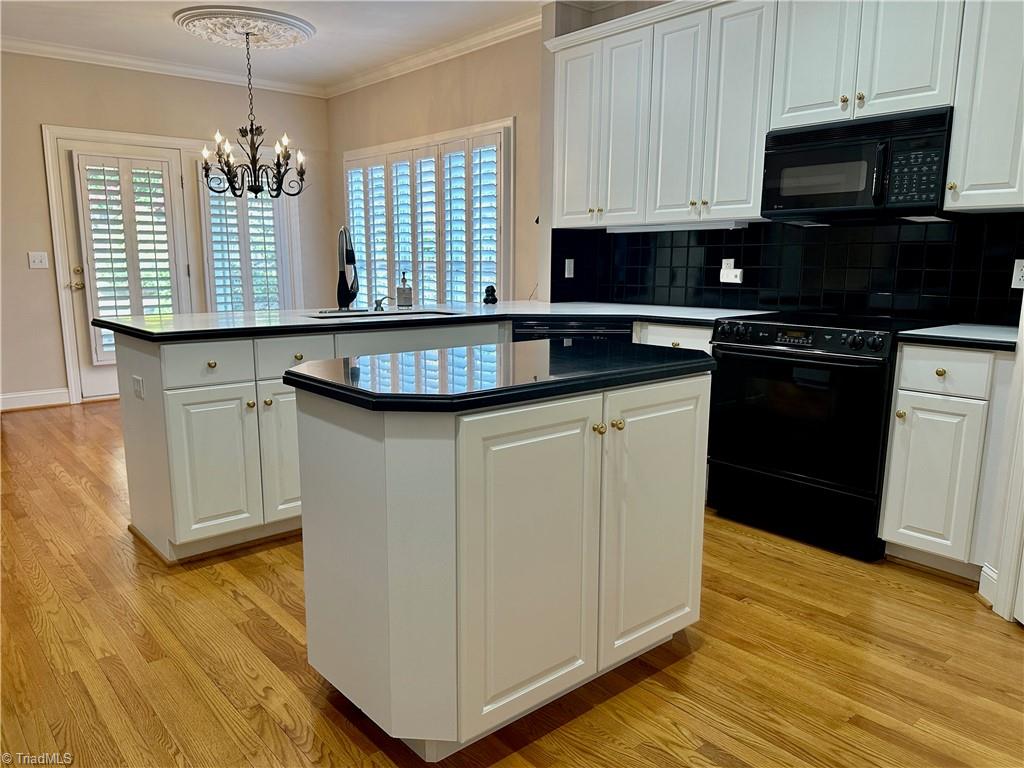 435 Burkes Crossing Drive Property Photo 13