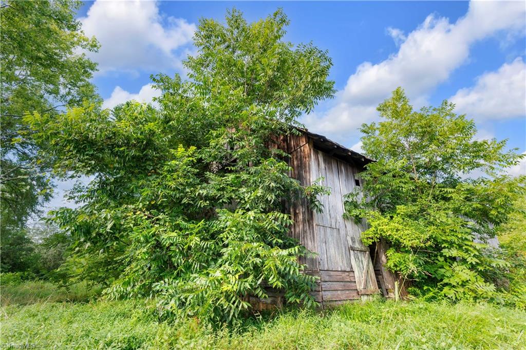 Tract A Property Photo 14