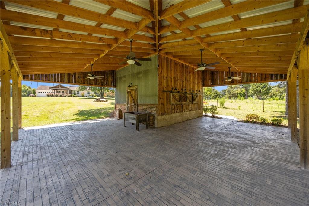 9256 Us Highway 311 Property Photo 40