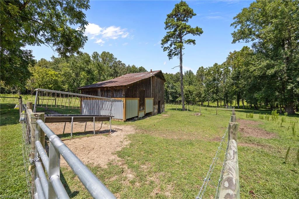 9256 Us Highway 311 Property Photo 42