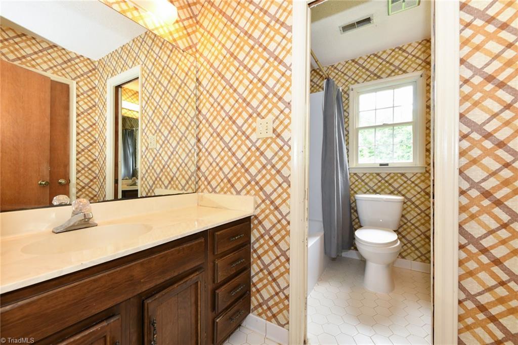 1927 Fleming Road Property Photo 23