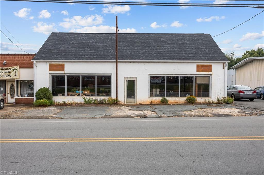 607 Main Street # D Property Photo 1