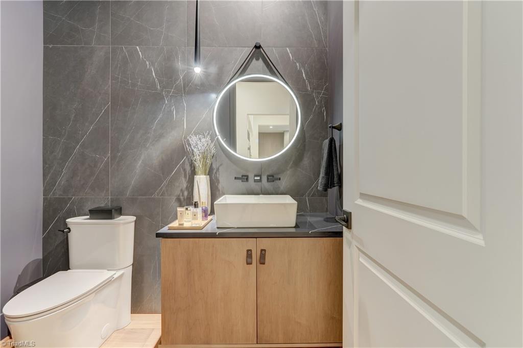 7618 Pemberley Drive Property Photo 14