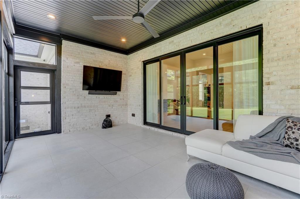 7618 Pemberley Drive Property Photo 22