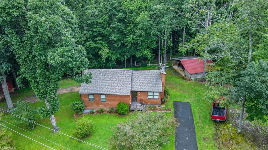 154 Lois Lane Property Photo 1