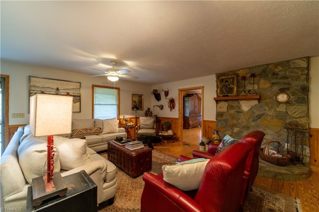 2161 River Bend Road Property Photo 8