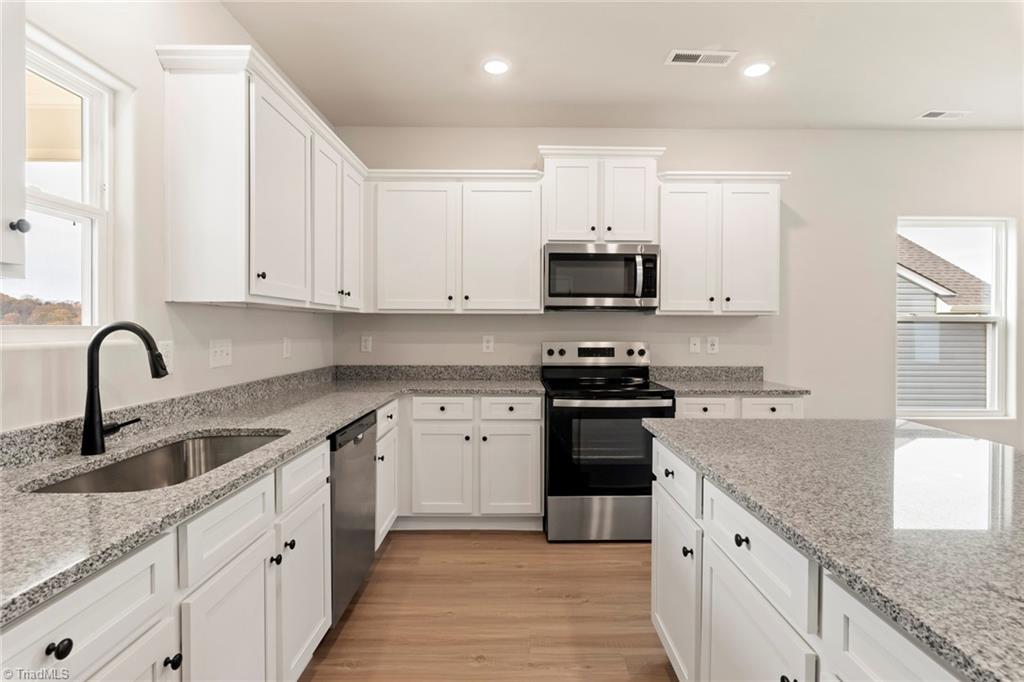 112 Tail Star Court Property Photo 10