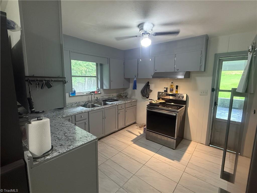 752 Osborne Sunset Drive Property Photo 18
