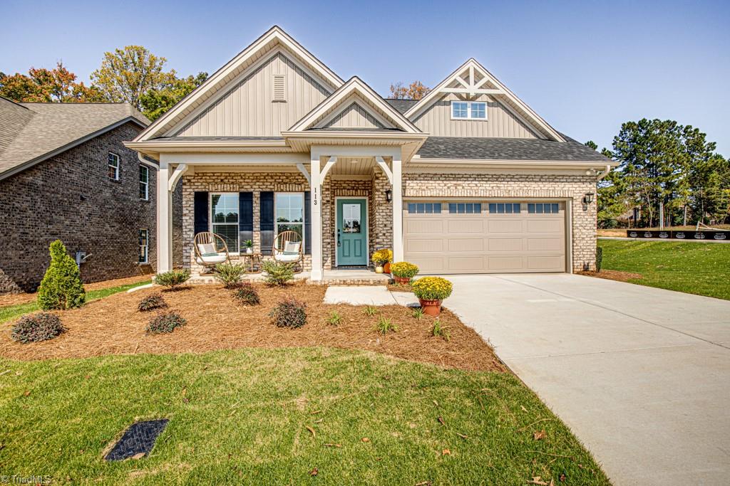 113 Castle Pond Drive Property Photo 1