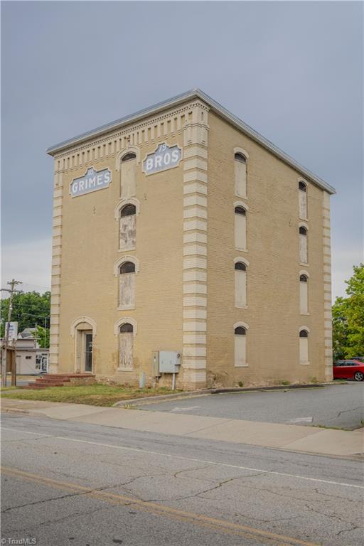 1 State Street Property Photo 1