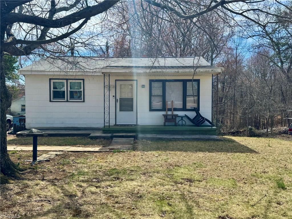 889 Williams Road Property Photo 5