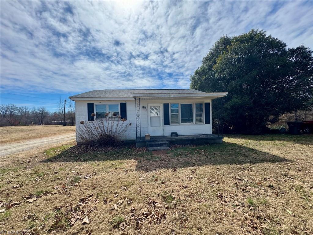 889 Williams Road Property Photo 6