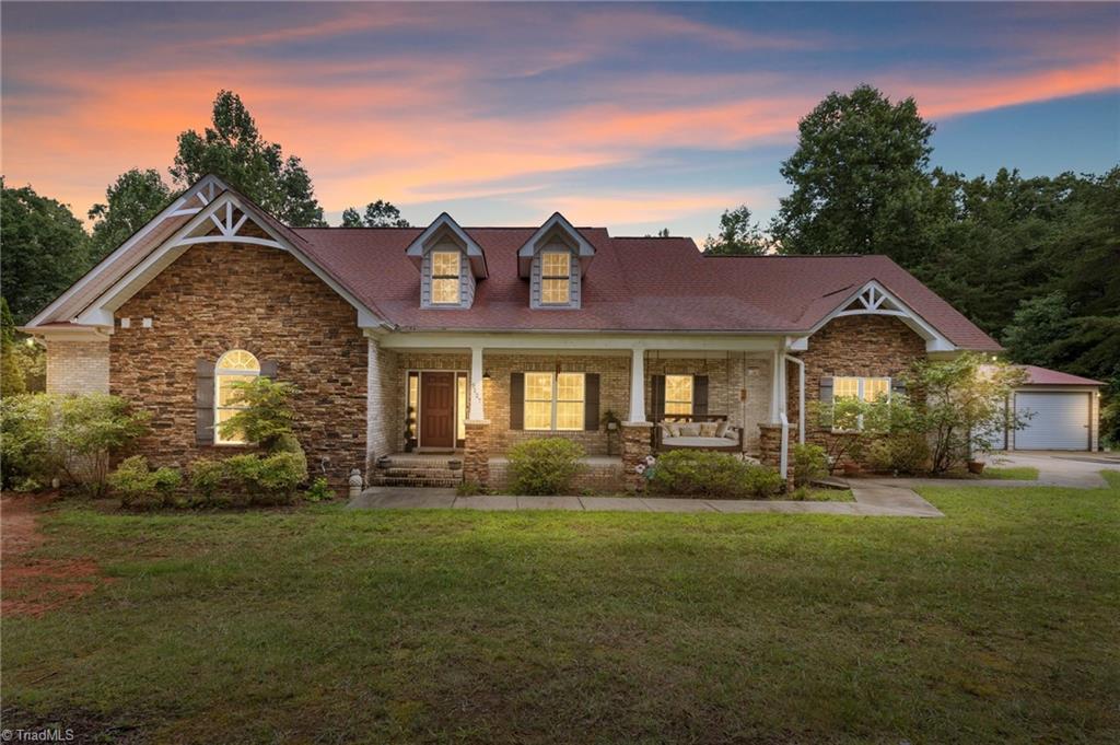 9127 County Line Road Property Photo 1