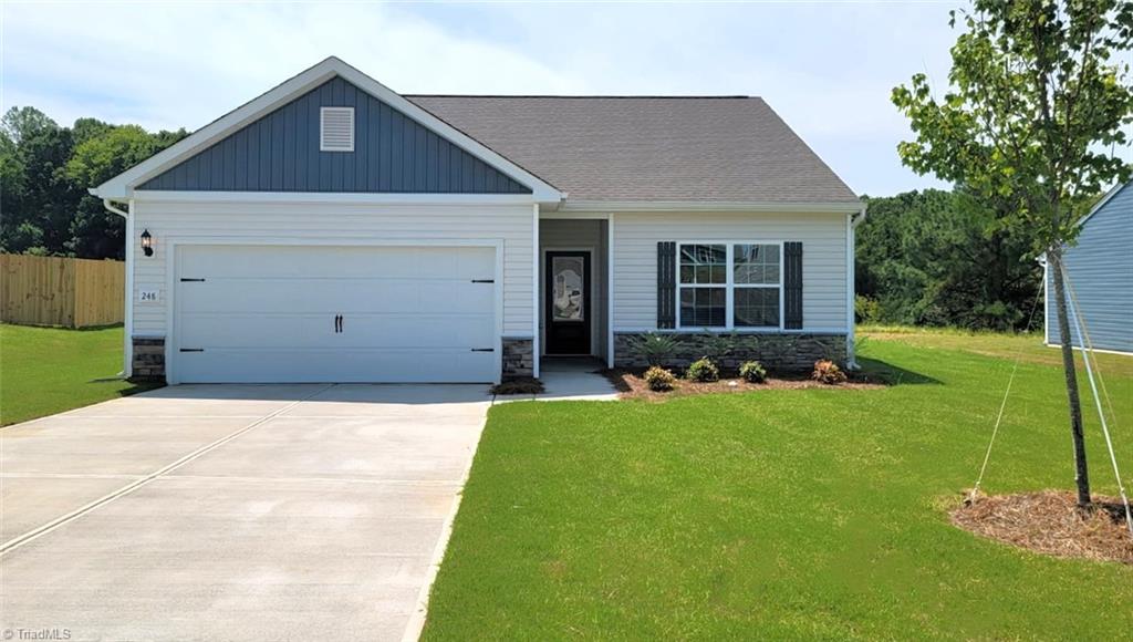 248 Macintosh Drive Property Photo 1