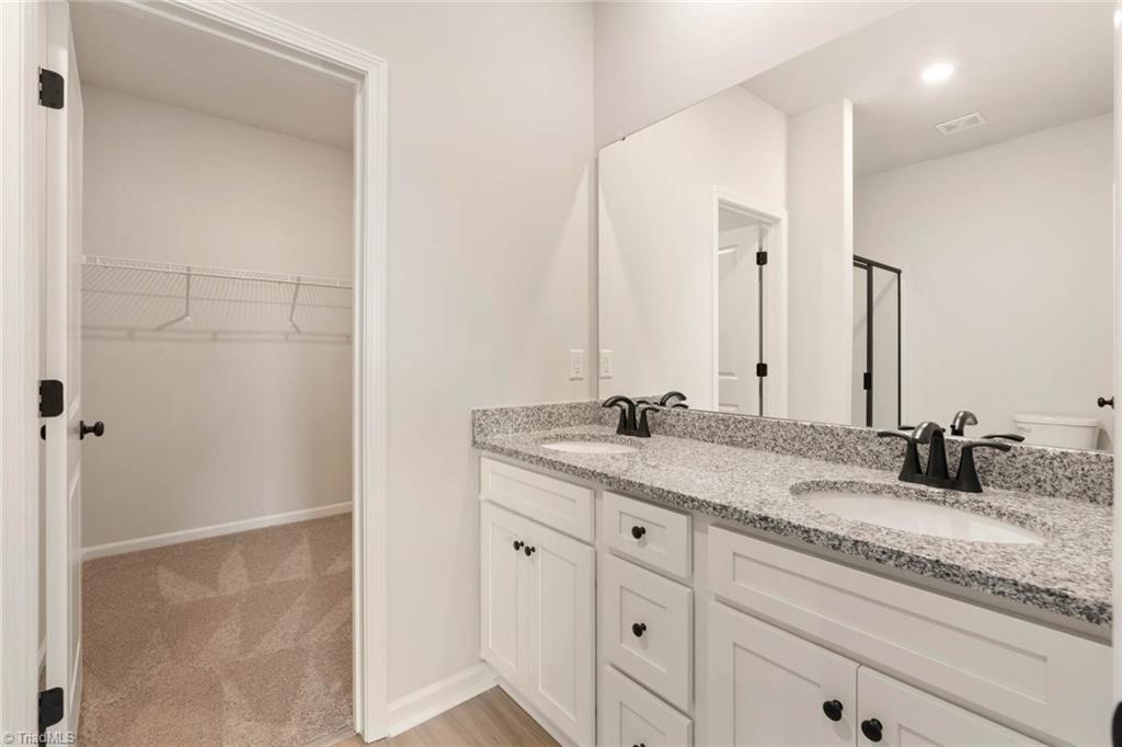 248 Macintosh Drive Property Photo 14