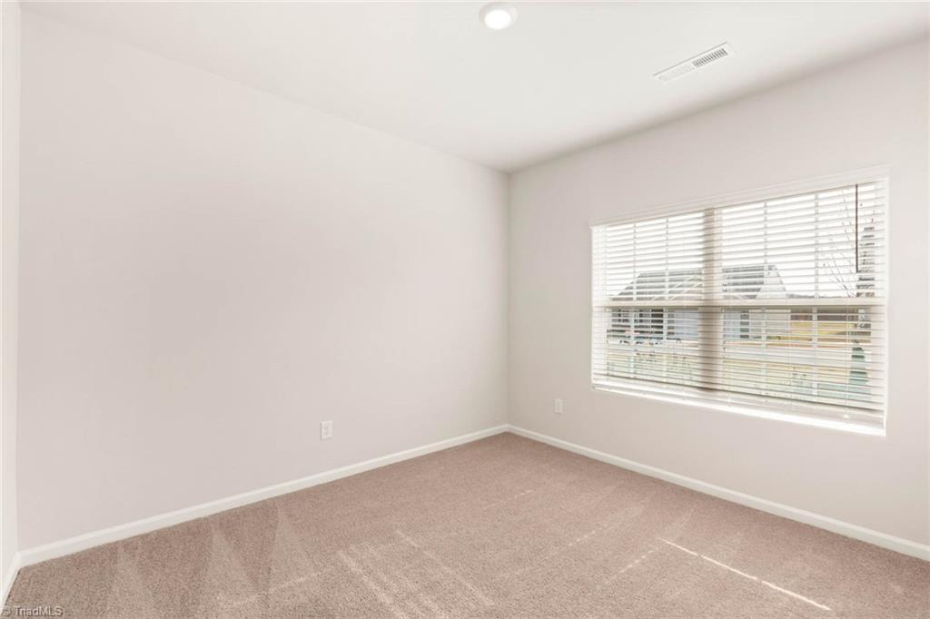 248 Macintosh Drive Property Photo 17