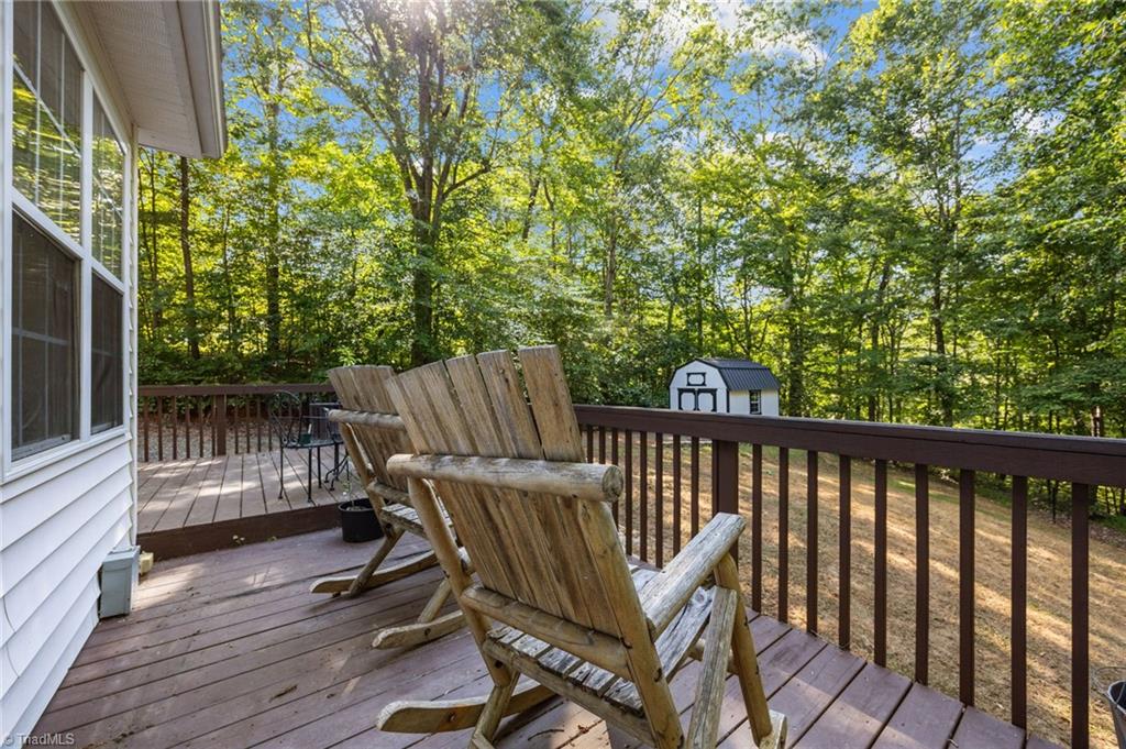 3902 Chucks Court Property Photo 5