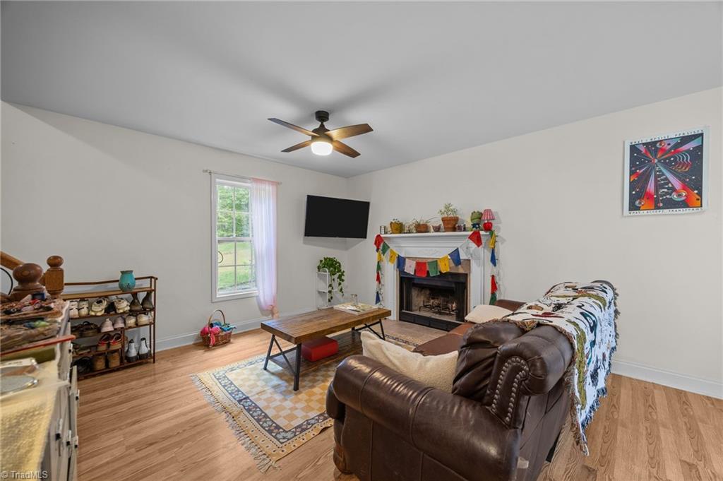 3902 Chucks Court Property Photo 12