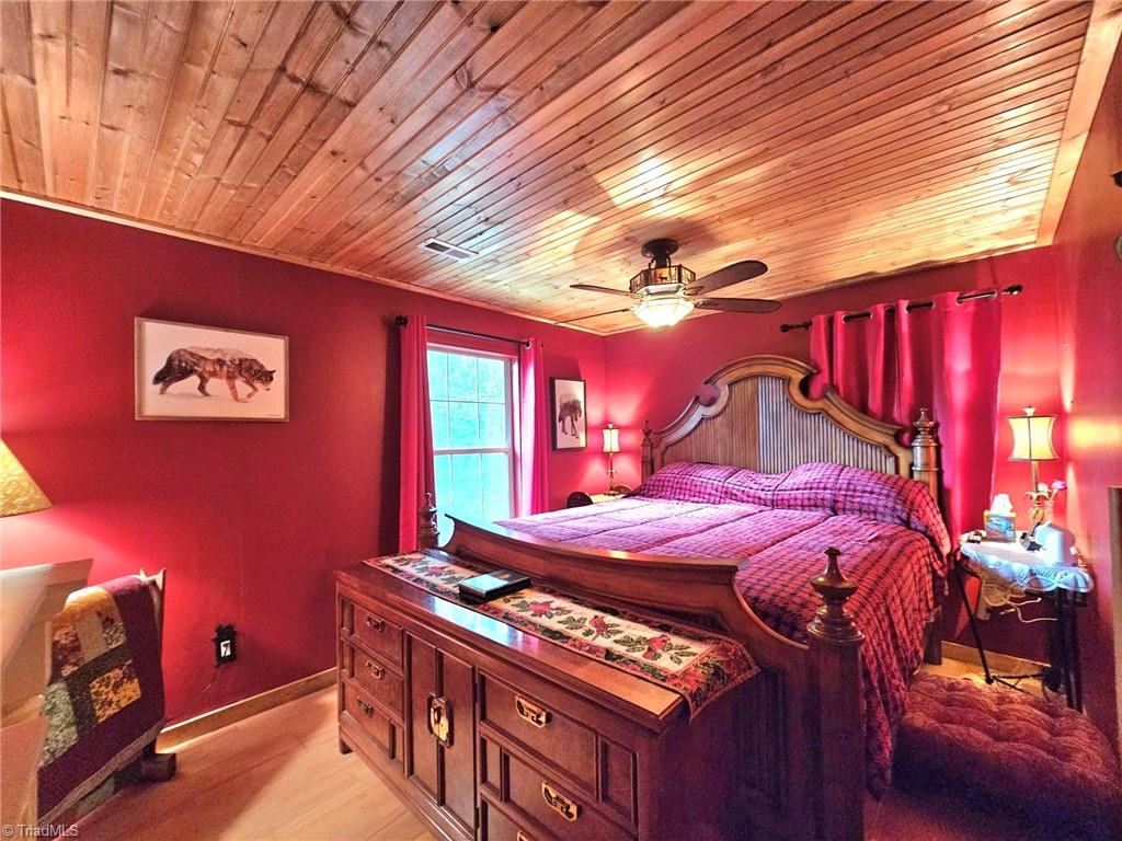 582 Deer Crossing Lane Property Photo 32