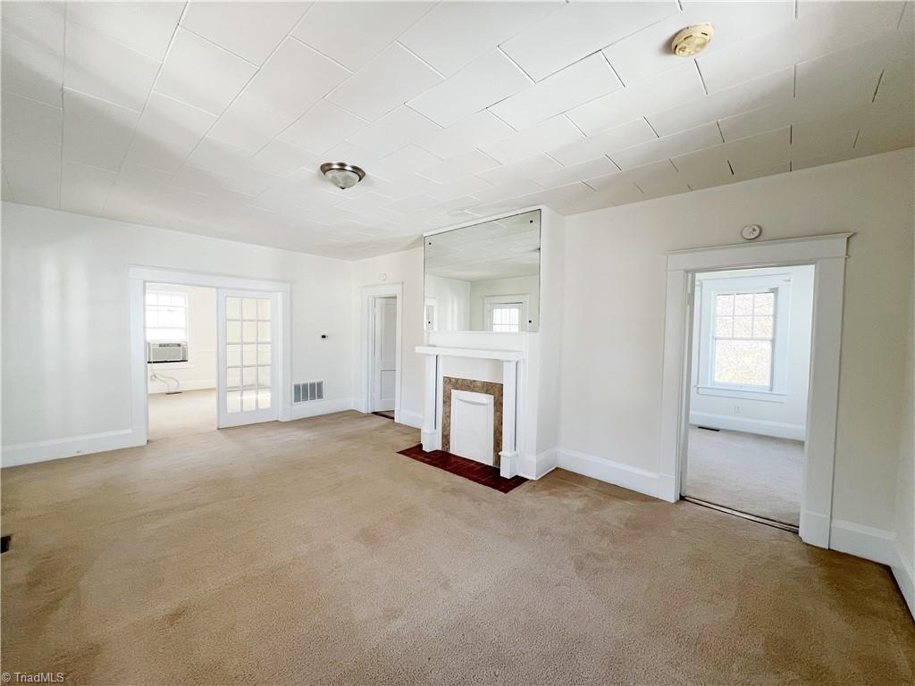 1104 Gregory Street Property Photo 3