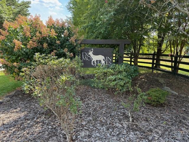 16 Turkey Trail Property Photo 2