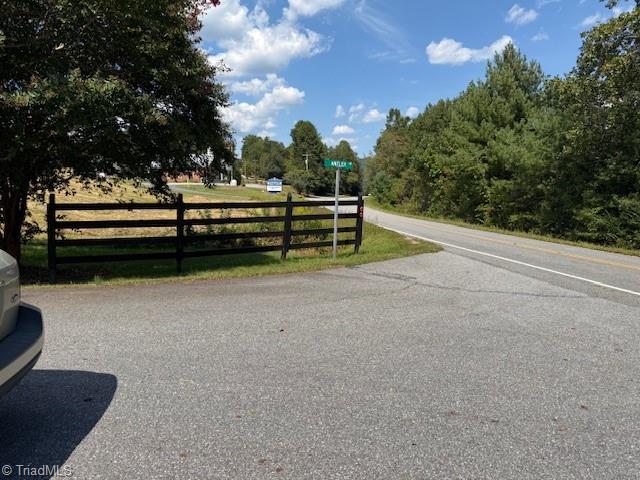 16 Turkey Trail Property Photo 3