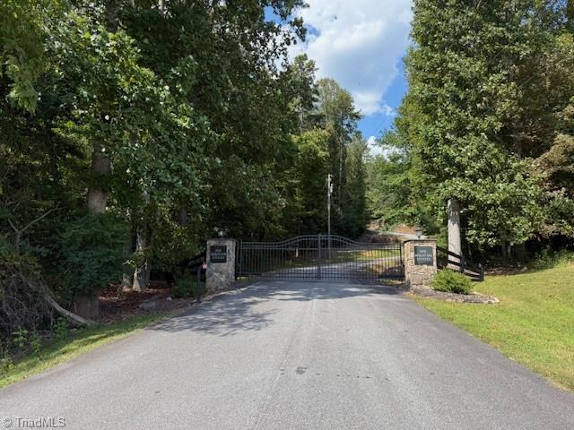 16 Turkey Trail Property Photo 4