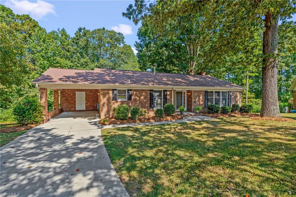 2409 Timberlake Avenue Property Photo 1