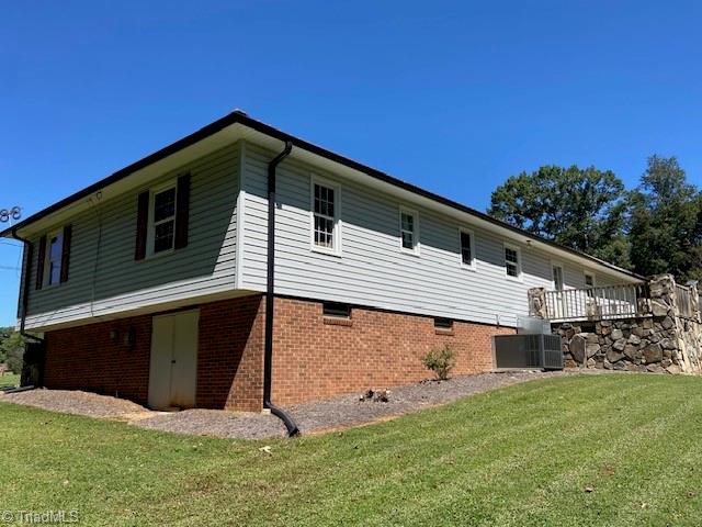 149 Seeley Drive Property Photo 2