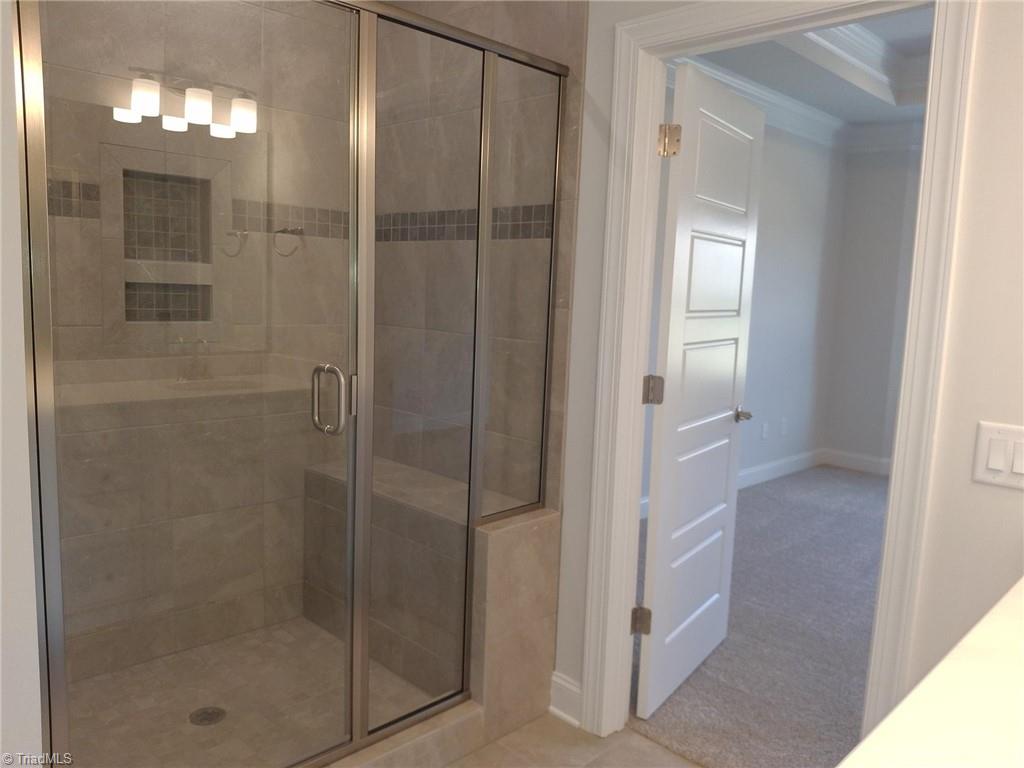 1092 Tulloch Court Property Photo 5