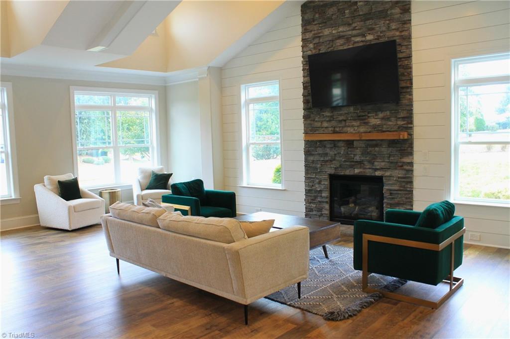 1092 Tulloch Court Property Photo 16