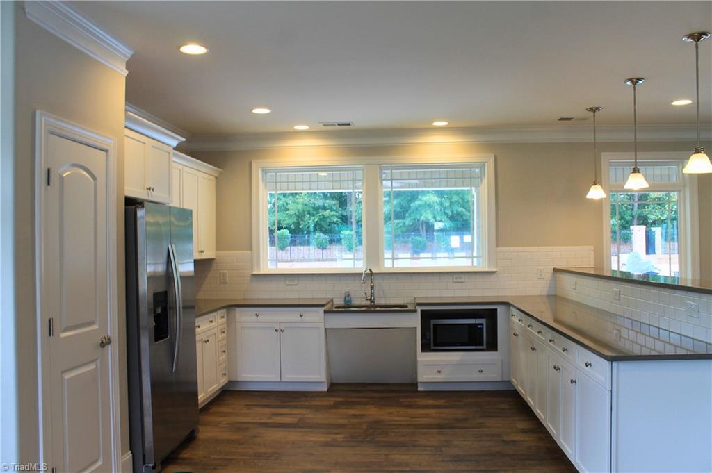 1092 Tulloch Court Property Photo 17