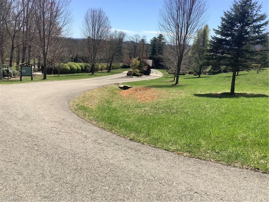 240 Olde Stone Drive Property Photo 26