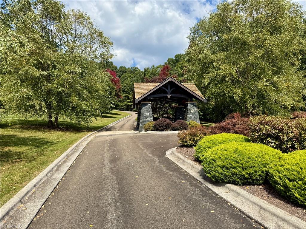 240 Olde Stone Drive Property Photo 43