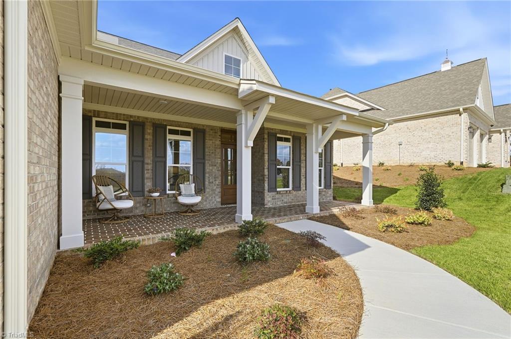 270 Olde Lantern Drive Property Photo 7